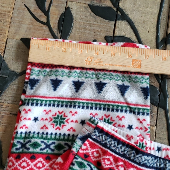 Women's Christmas Pajama Set Size Small 4/6 2 pc. - Picture 8 of 10